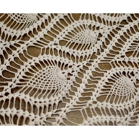 TOVAGLIA / COPRITAVOLO REALIZZATO MANO AD UNCINETTO diam. 120 cm