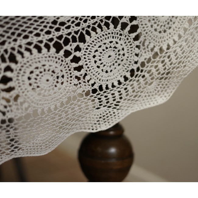 TOVAGLIA / COPRITAVOLO REALIZZATO MANO AD...