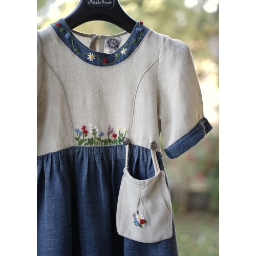 ABITO BAMBINA  IN STILE TIROLESE  tg. 134- 9 anni 2