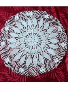  CENTRO REALIZZATO A MANO AD UNCINETTO diam.46 cm