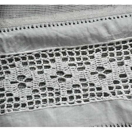 ANTICA BORSETTA RICAMATA