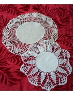 DUE CENTRI AD UNCINETTO diam. 23/28 cm