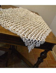 TOVAGLIETTA  REALIZZATA A MANO AD UNCINETTO 100x110 cm