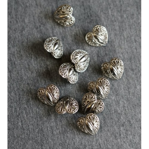 SET 11 BOTTONI  STILE TIROLESE "CUORE"