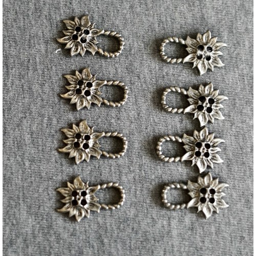 8 OCCHIELLI PER CORPETTO/  DIRNDL IN METALLO