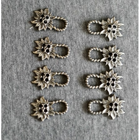 8 OCCHIELLI PER CORPETTO/  DIRNDL IN METALLO