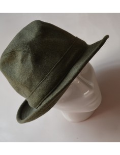 CAPPELLO VERDE UOMO  tg 56 Portaluri