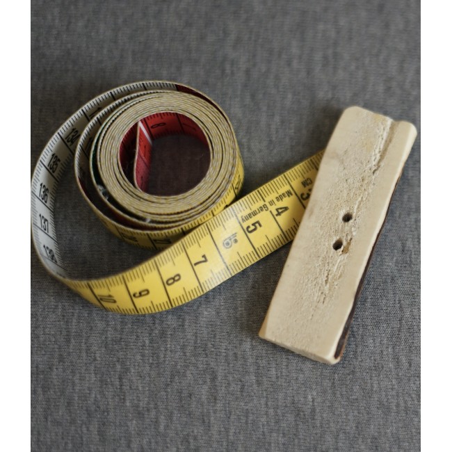 GRANDE BOTTONE STILE TIROLESE IN OSSO 7,5x2,5cm