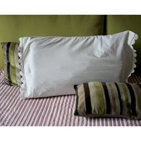 ANTICA FEDERA RIFINITA AD UNCINETTO 77x48cm