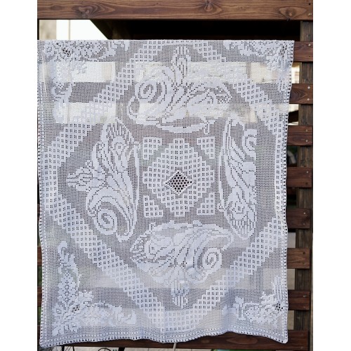 TOVAGLIA / COPRITAVOLO REALIZZATO MANO AD UNCINETTO...