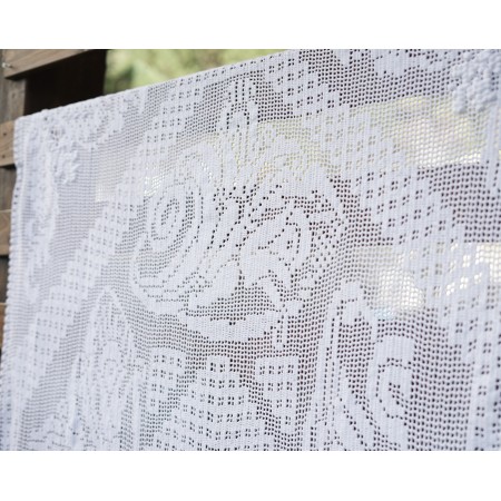 TOVAGLIA / COPRITAVOLO REALIZZATO MANO AD UNCINETTO 140x120 cm
