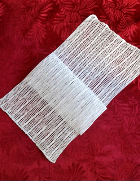  CENTRO REALIZZATO A MANO AD UNCINETTO 90x30cm