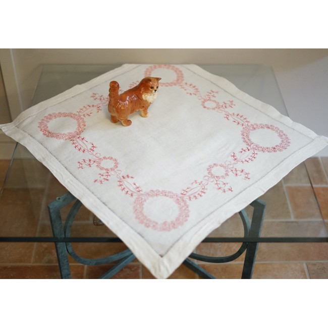 TOVAGLIETTA LIBERTY RICAMATA A MANO 60x60 cm