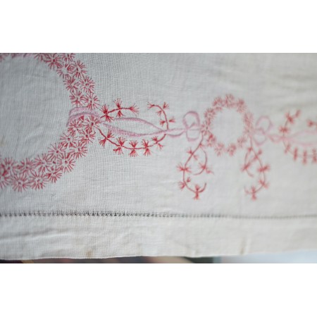 TOVAGLIETTA LIBERTY RICAMATA A MANO 60x60 cm