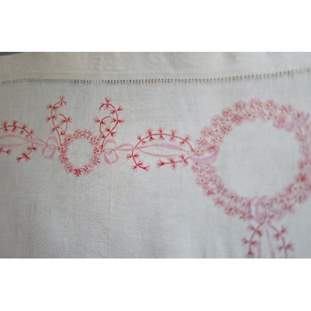 TOVAGLIETTA LIBERTY RICAMATA A MANO 60x60 cm