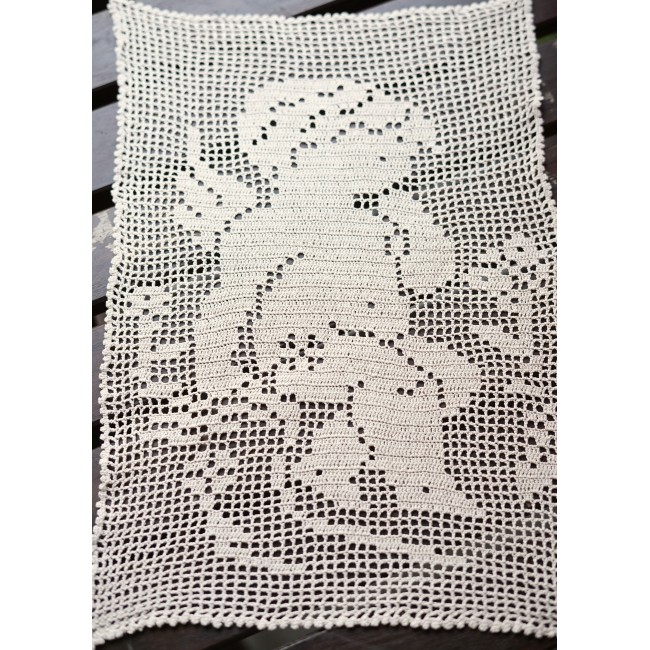 CENTRO  AD UNCINETTO 27x38 cm ca. "Angioletto"