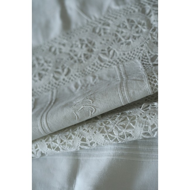 ANTICA FEDERA GRANDE CON TOMBOLO 70x70cm...