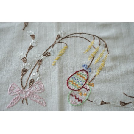 TOVAGLIETTA PASQUALE RICAMATA A MANO 60x56 cm
