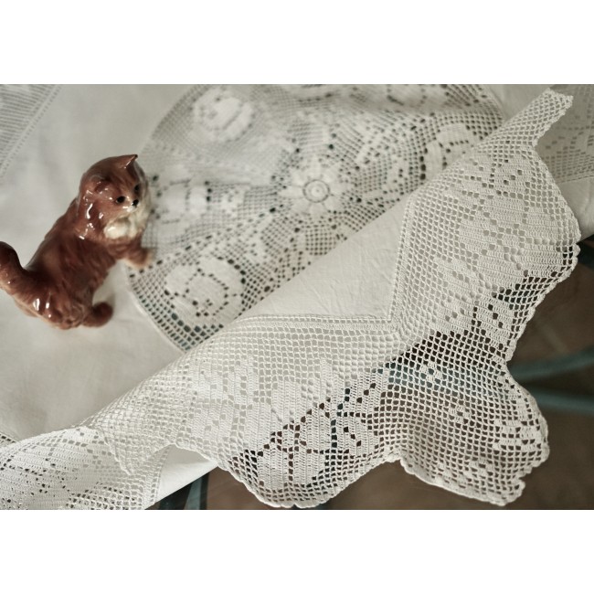 TOVAGLIETTA REALIZZATA A MANO UNCINETTO  85x85...