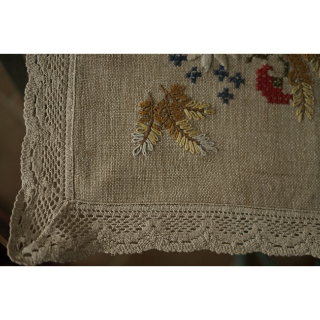 CENTRO RICAMATO A MANO 114x51 cm "Fiori"