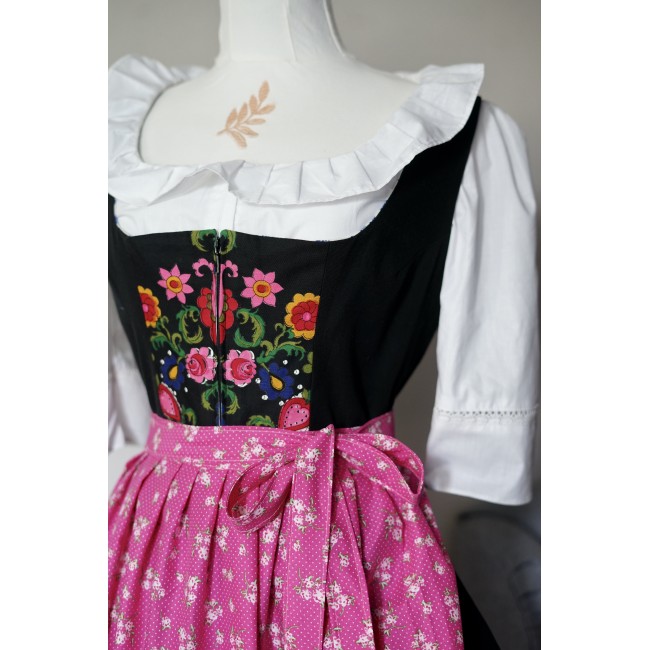 ABITO  STILE TIROLESE  tg.44/46 it. dirnd