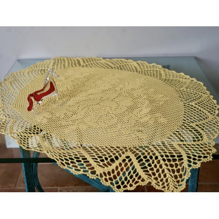 CENTRO OVALE AD UNCINETTO 86x66 cm ca. GIALLO