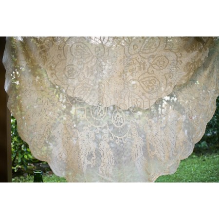 GRANDE TOVAGLIA / COPRITAVOLO  A MANO UNCINETTO diam. 190 cm