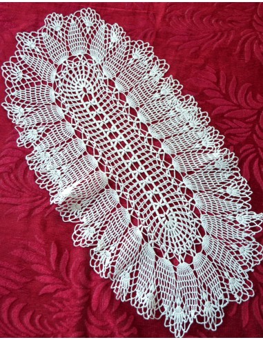  CENTRO CREMA REALIZZATO A MANO AD UNCINETTO...