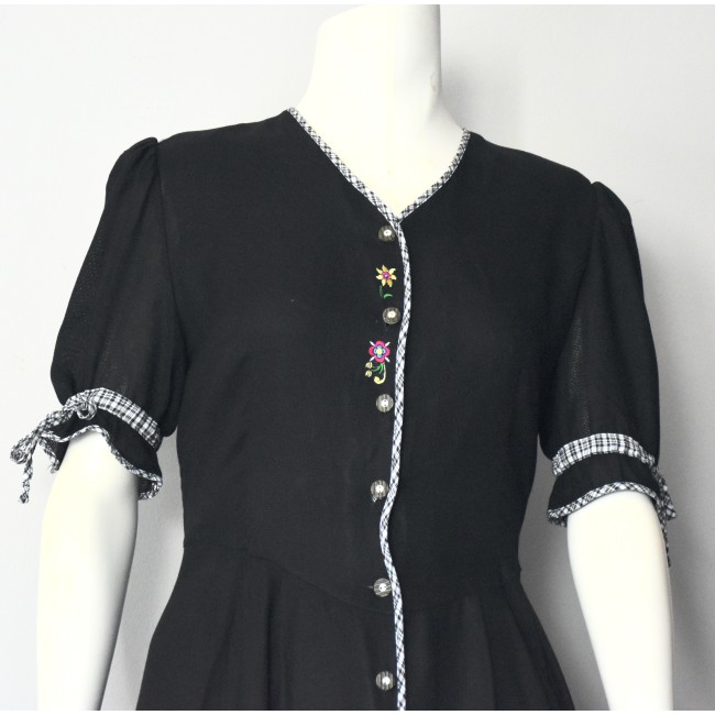 ABITO IN STILE TIROLESE tg.48 it.  NERO