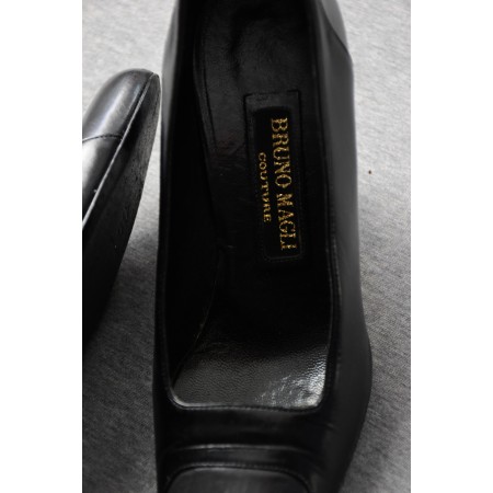 Décolleté nere Bruno Magli tacco 8 cm  n.36,5 in pelle