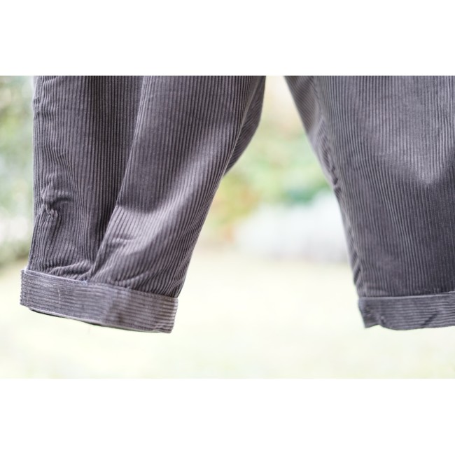 PANTALONI ALLA ZUAVA NUOVI tg. 46/48 it. Duca...