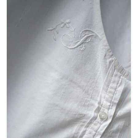 ANTICA  CAMICIA DA NOTTE RICAMATA A MANO Monogramma