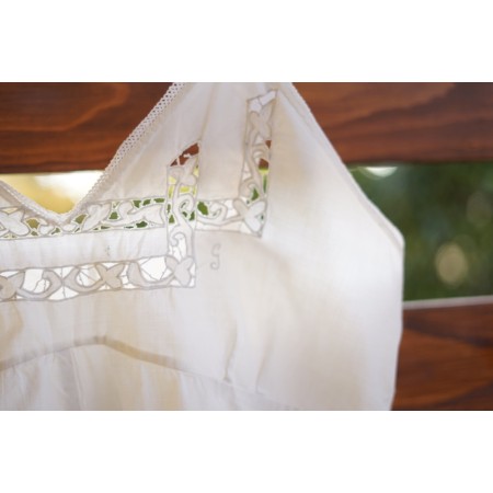 ANTICA  CAMICIA DA NOTTE RICAMATA A MANO