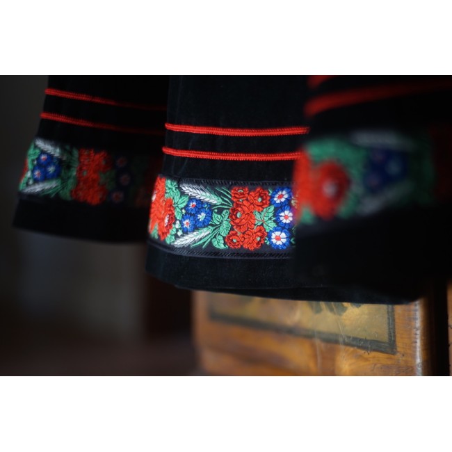 GONNA VINTGE STILE TIROLESE tg. 48 it. Velluto