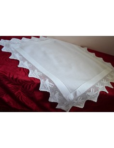 ANTICA TOVAGLIETTA CON UNCINETTO 74x74 cm