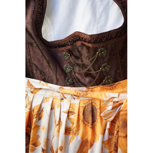 Abito Dirndl LAndhaus tg 54/56 it.  STILE TIROLESE 2