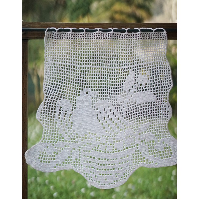 TENDINA REALIZZATA AD UNCINETTO 38x38cm