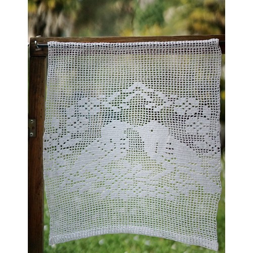 TENDINA REALIZZATA AD UNCINETTO 42x38cm