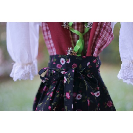 ABITO TIROLESE   tg.128 6/7 anni + GREMBIULE CAMICIA