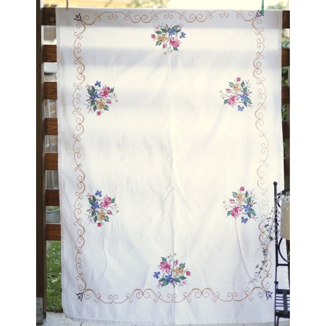 TOVAGLIA  RICAMATA A MANO 160x110 cm ca.