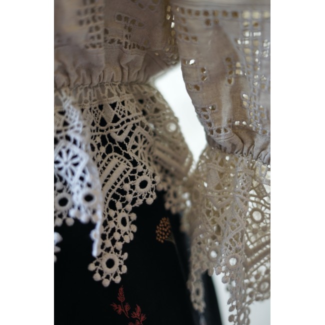 CAMICIA CON PIZZO STILE TIROLESE  tg 44 it....