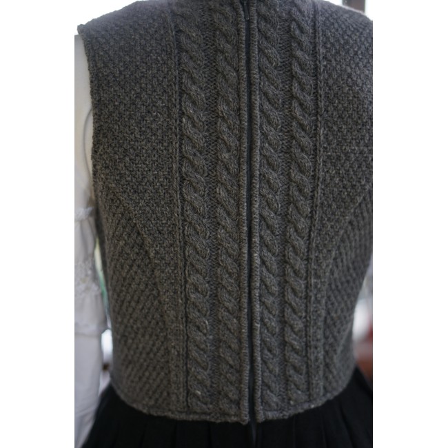 ABITO + CAMICIA  STILE TIROLESE  TG. 44 it....