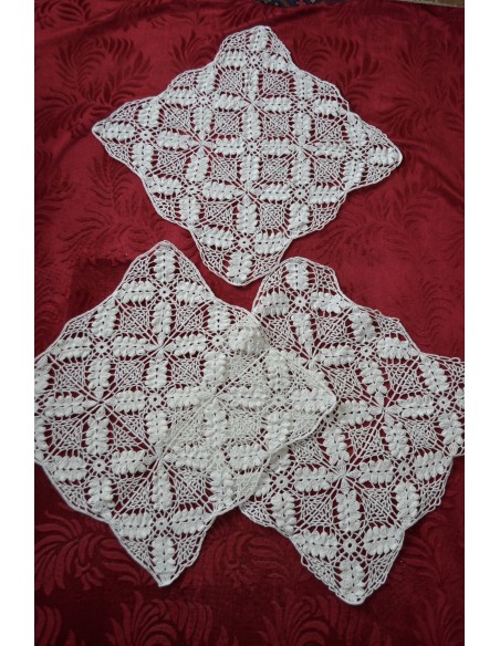 SET TRE CENTRI REALIZZATI A MANO 39x39 cm