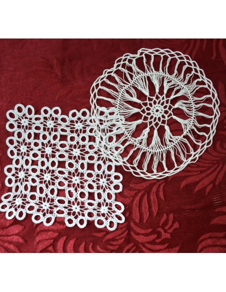 DUE CENTRI REALIZZATI A MANO diam. 20 e 18x18 cm 