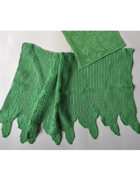 MANTOVANA VERDE  AD UNCINETTO 75x40 cm