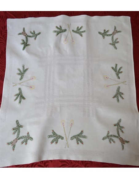 TOVAGLIETTA NATALIZA RICAMATA A MANO 75x85 cm