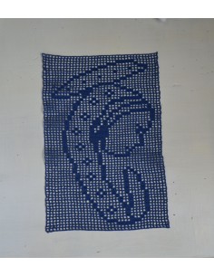 CENTRO REALIZZATO A MANO AD UNCINETTO 35x23 cm