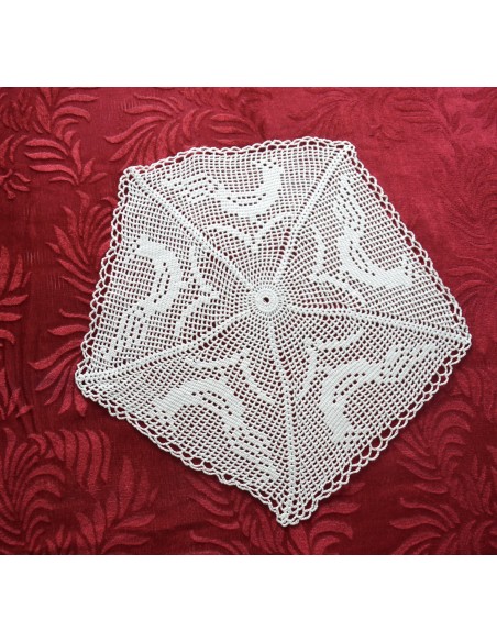 CENTRO  REALIZZATO A MANO AD UNCINETTO " Stella" diam. 60 cm