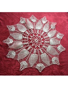 TOVAGLIETTA REALIZZATA AD UNCINETTO diam.88