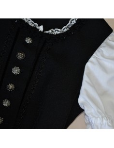 ABITO TIROLESE   tg.128 6/7 anni + GREMBIULE 2